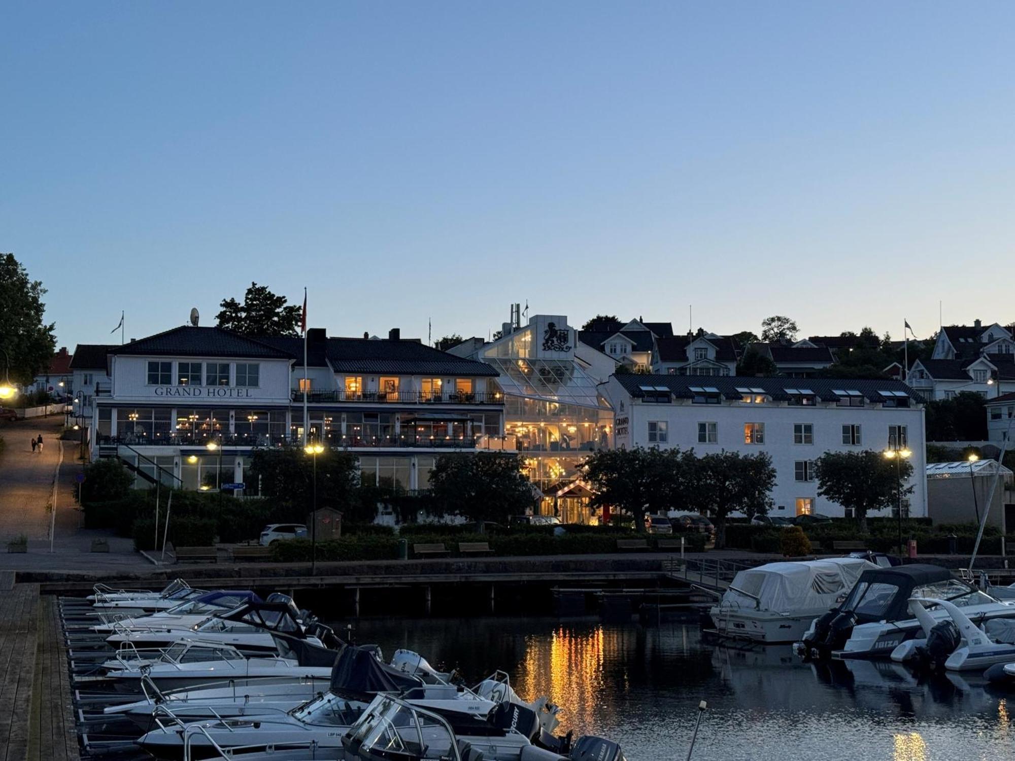 Grand Hotel Asgardstrand - Unike Hoteller Kültér fotó